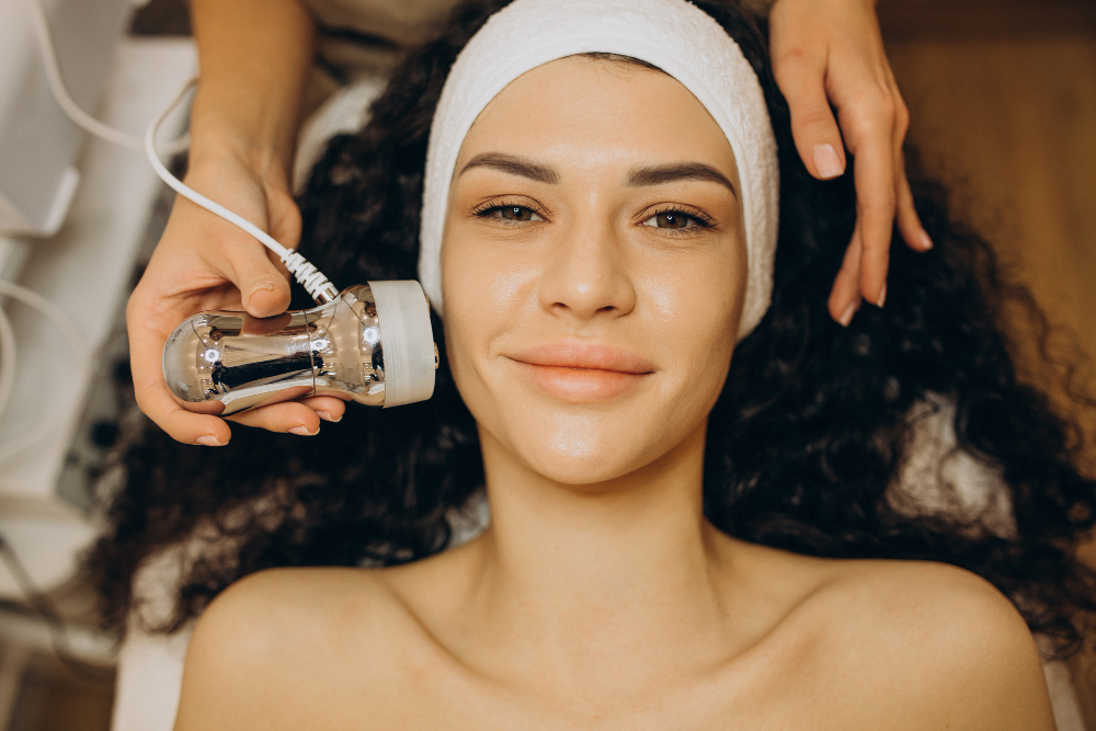 7 Benefits of HydraFacial: Why This Skin Treatment Is Gaining Popularity