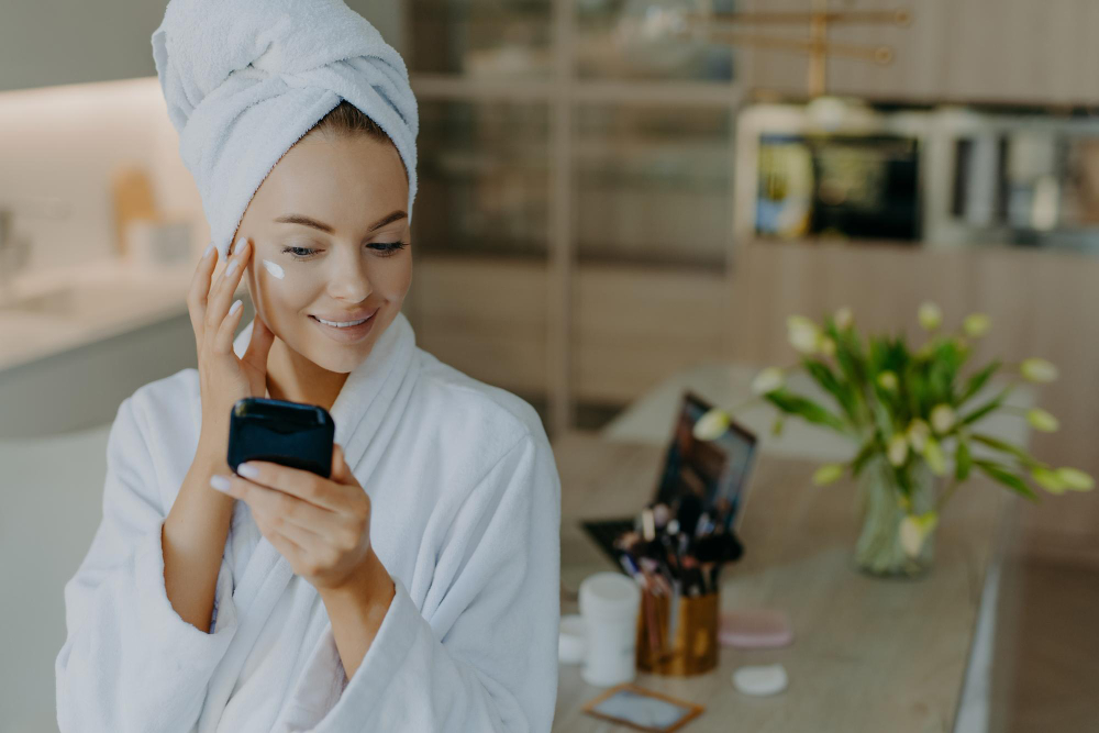 Morning vs Night Routine: Understanding How They Boost Your Skin Differently